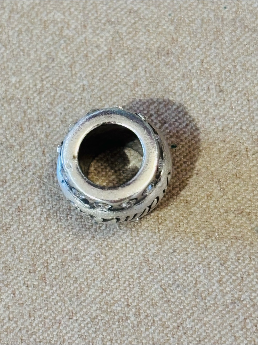 Brighton Family bead Brushed silver with clear crystals on edges Retired & rare - Picture 6 of 8
